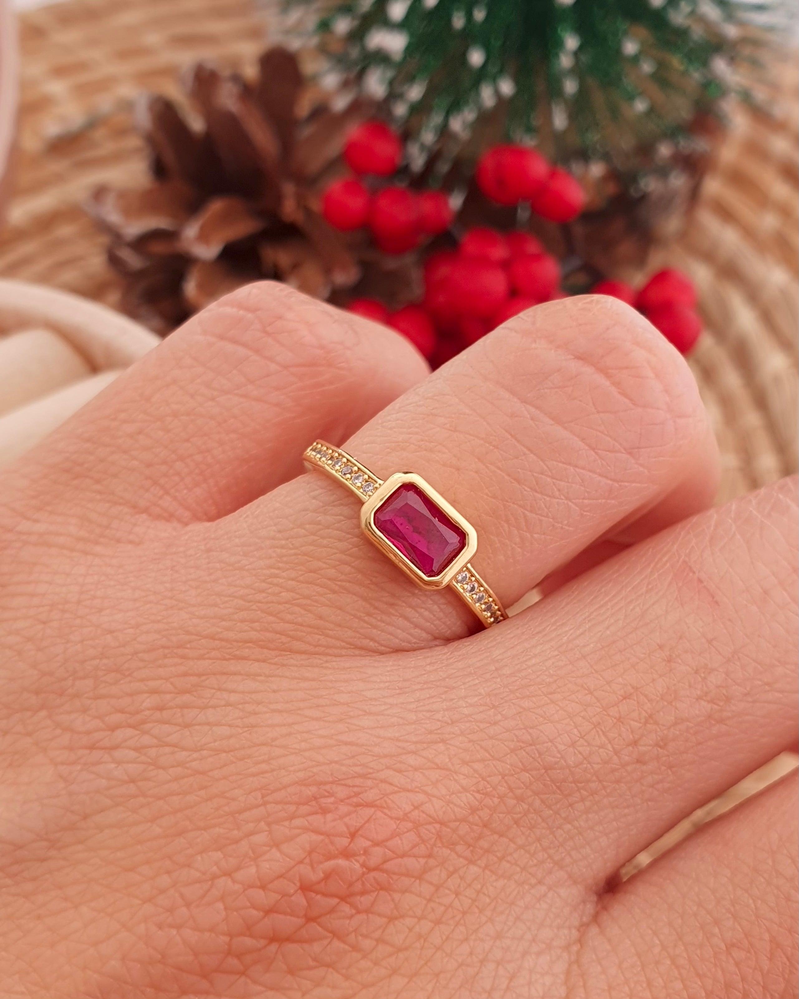 Anillo Monarchy Rojo Ajustable