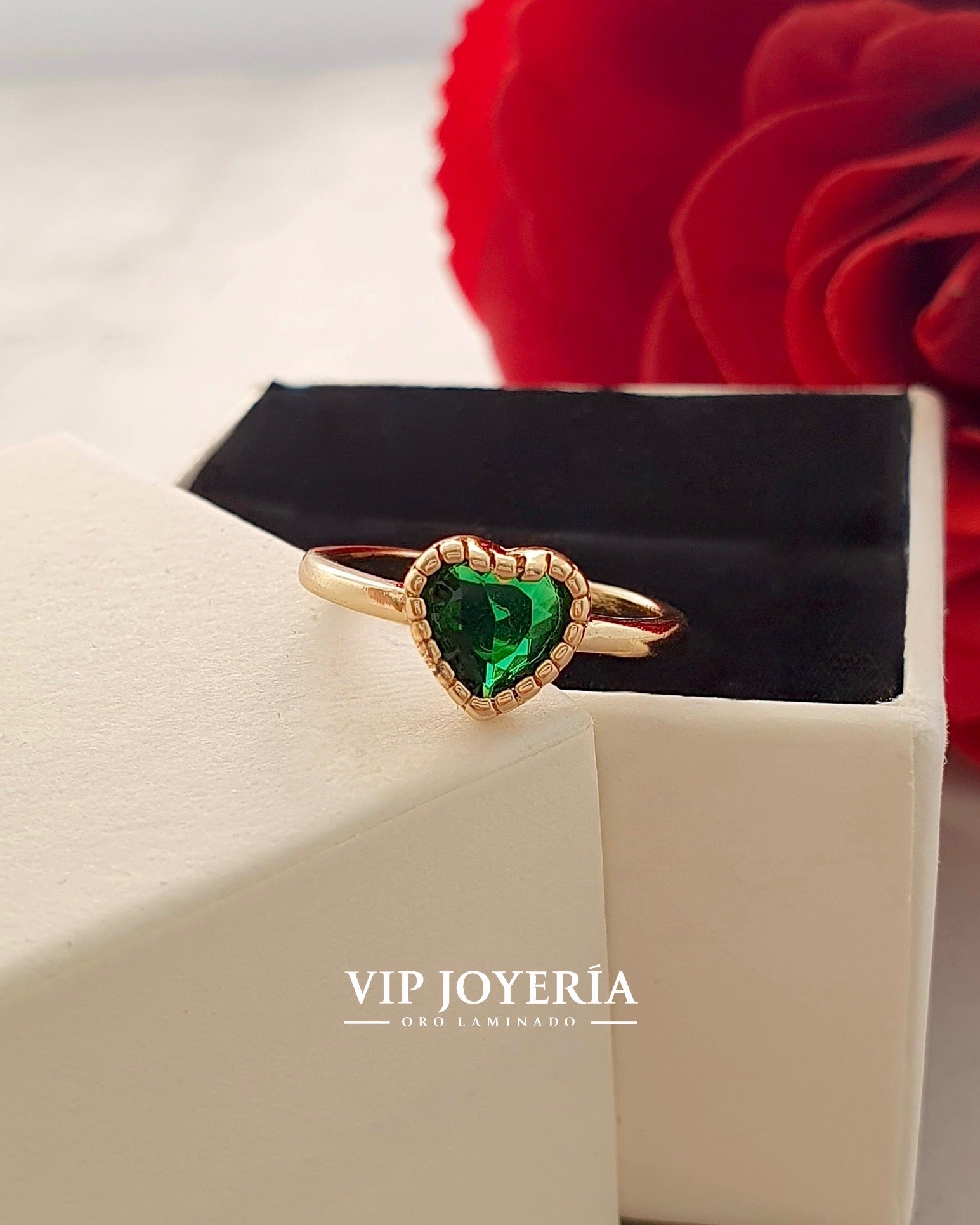 Anillo corazón esmerald