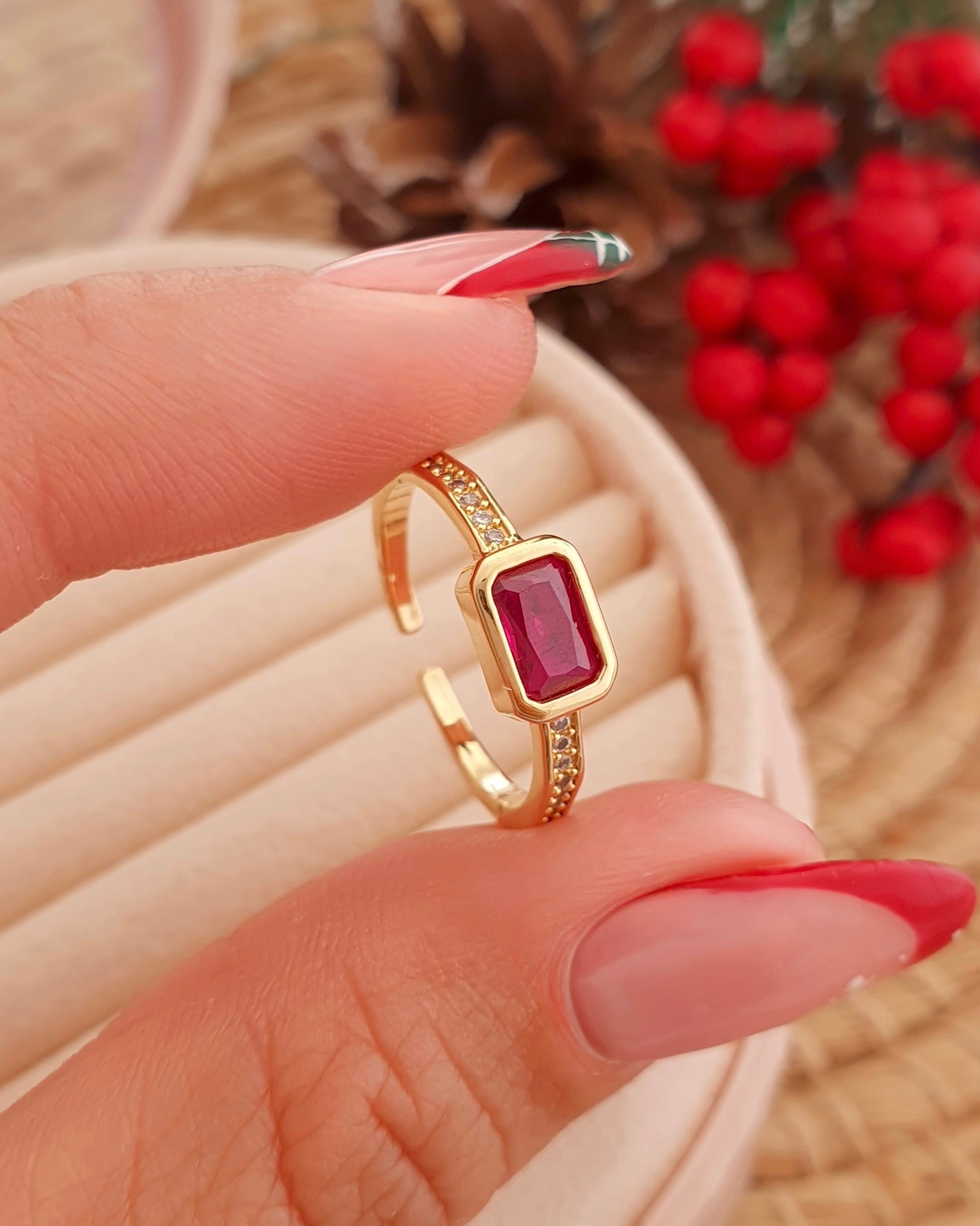 Anillo Monarchy Rojo Ajustable