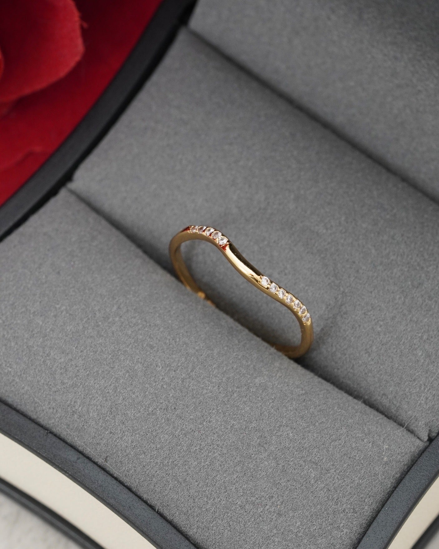 Anillo Ola Circon