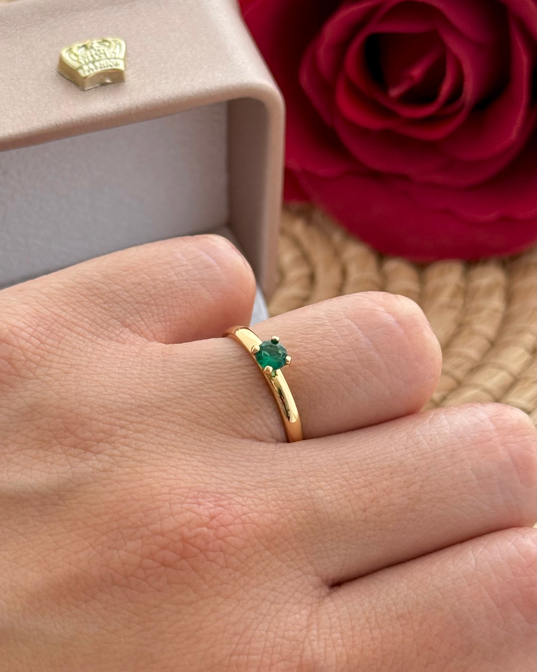 Anillo solitario EM