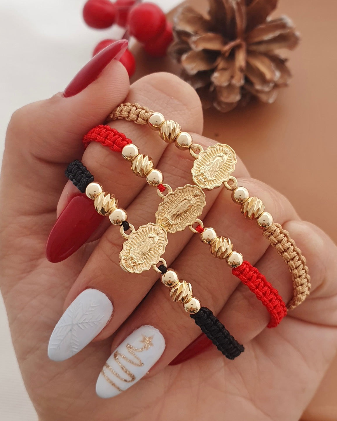 Manilla Guadalupe Silueta