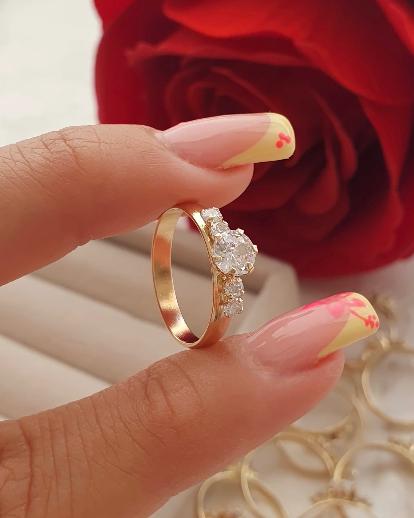 Anillo De Compromiso 5 Piedras