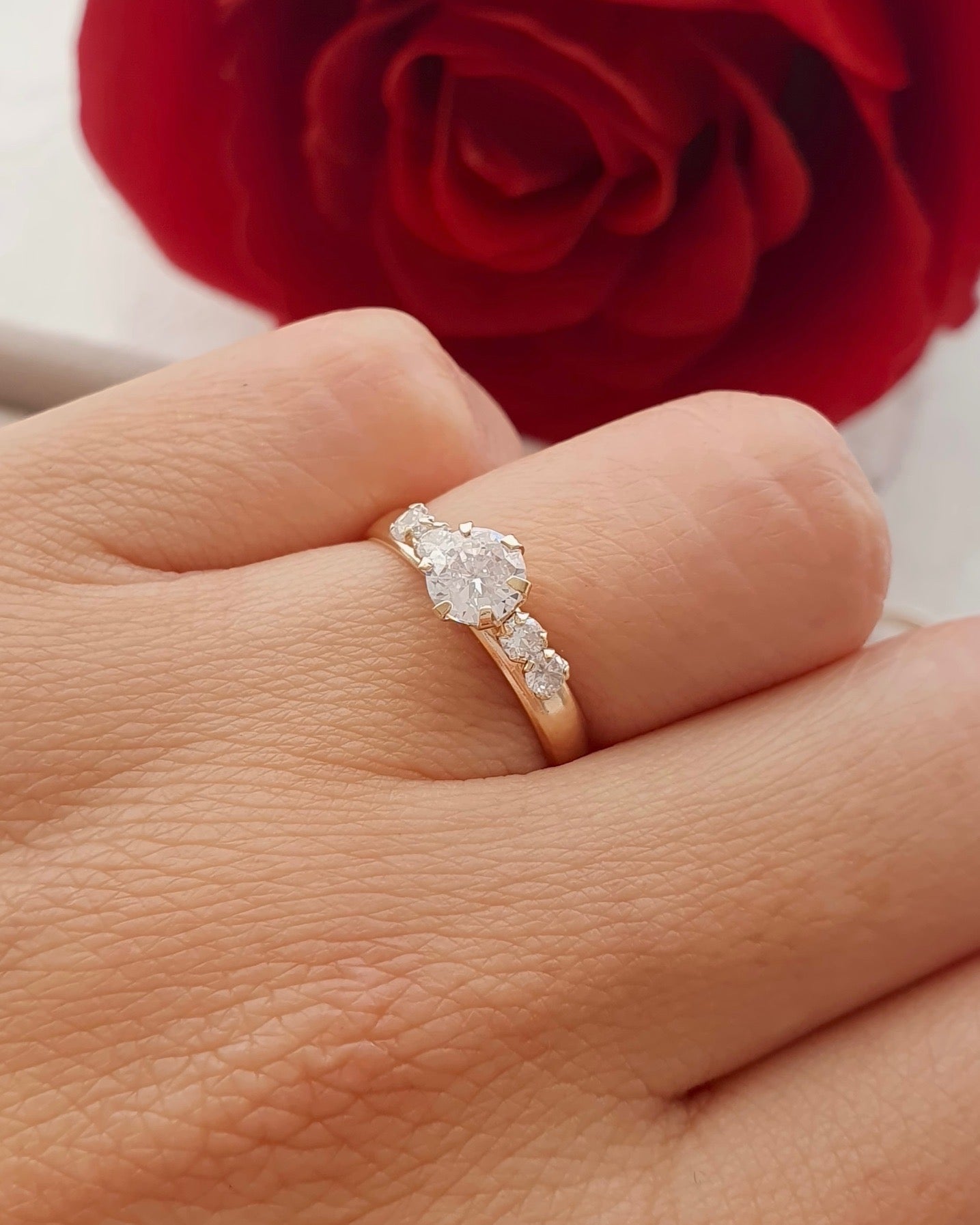 Anillo De Compromiso 5 Piedras