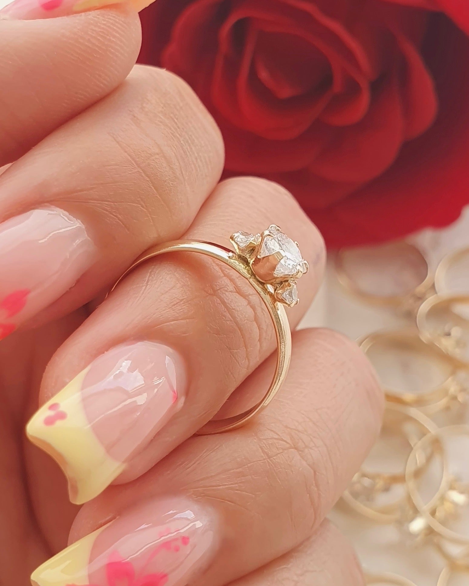 Anillo De Compromiso 3 piedras