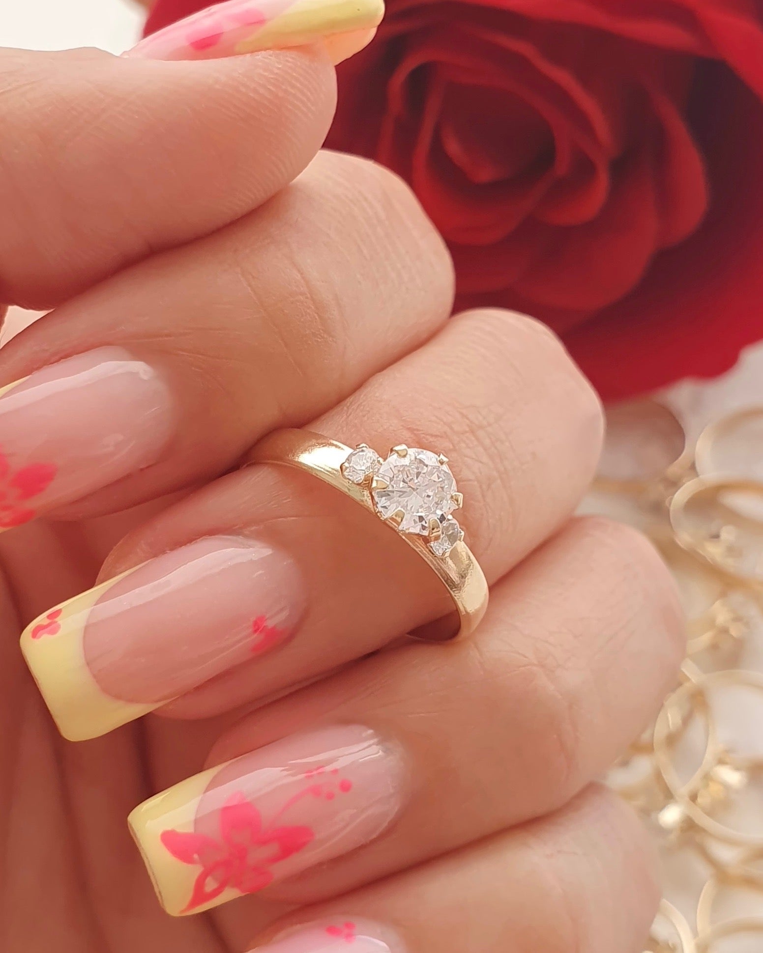 Anillo De Compromiso 3 piedras