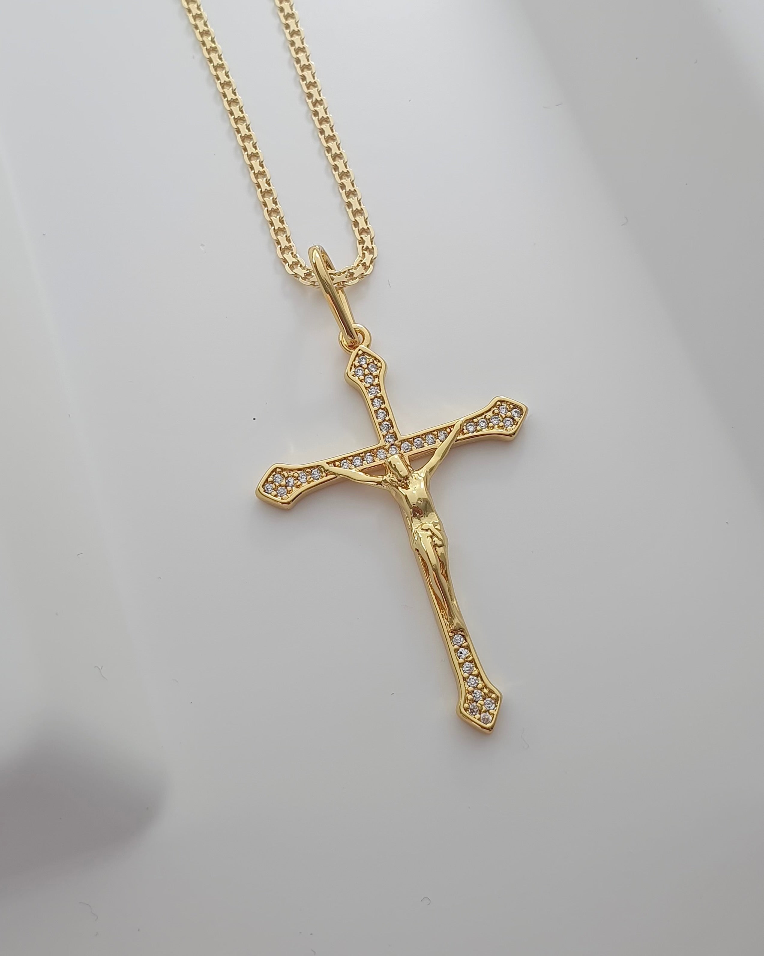 Dije Cruz Cristo Circonias 4cms