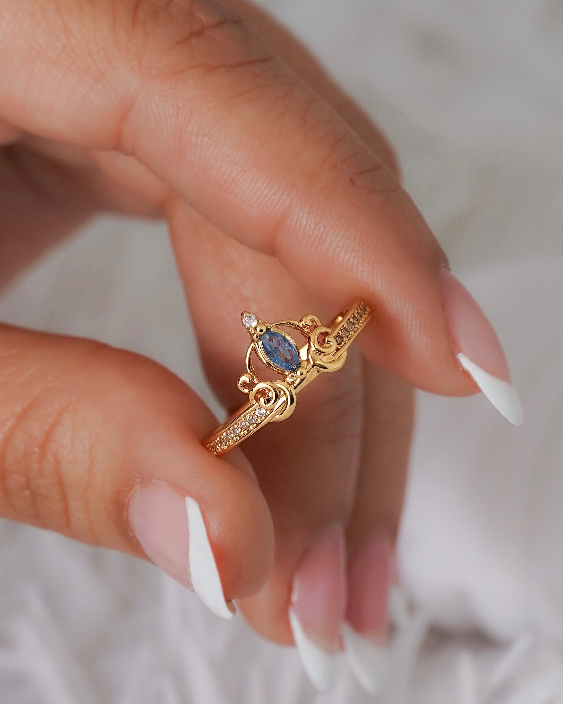 Anillo Tile Ring